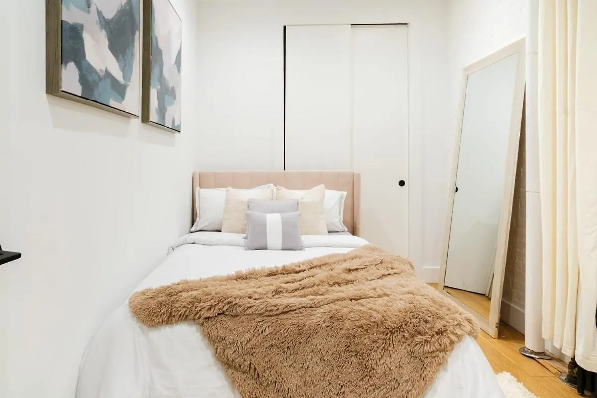 1288-4Rn Newly Furnished Prime Ues 2Br Apartman New York