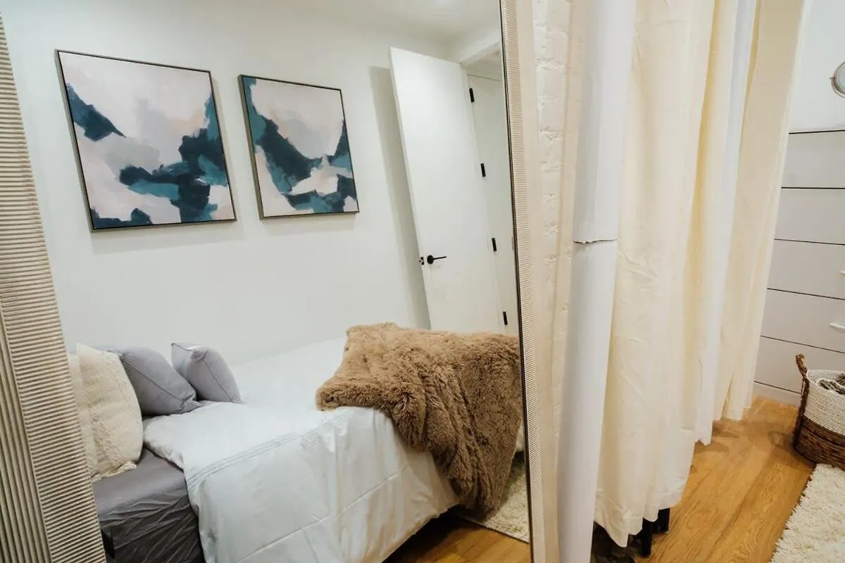 1288-4Rn Newly Furnished Prime Ues 2Br Apartman New York