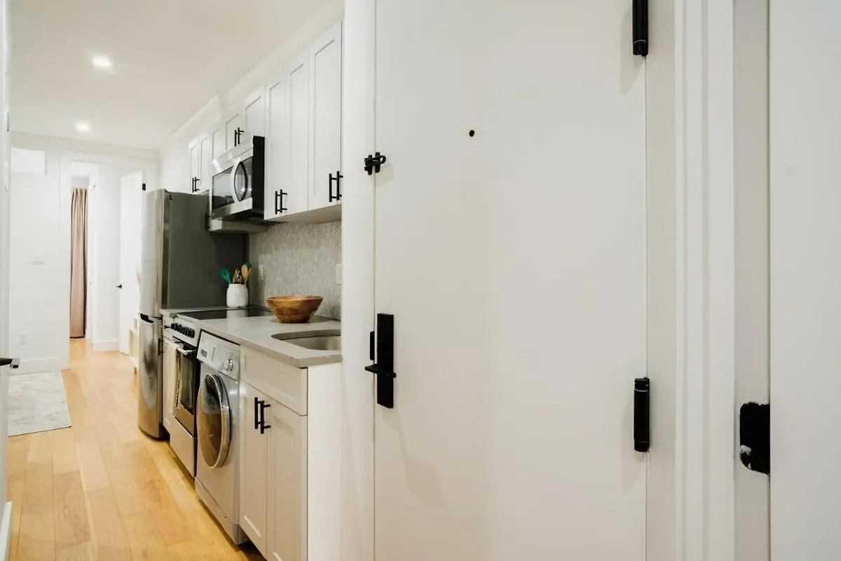 1288-4Rn Newly Furnished Prime Ues 2Br Apartman New York