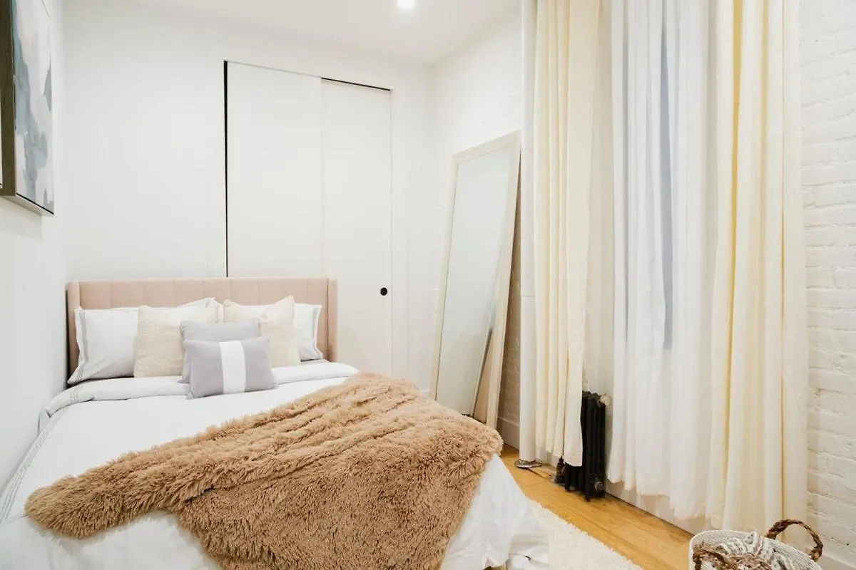 1288-4Rn Newly Furnished Prime Ues 2Br Apartman New York